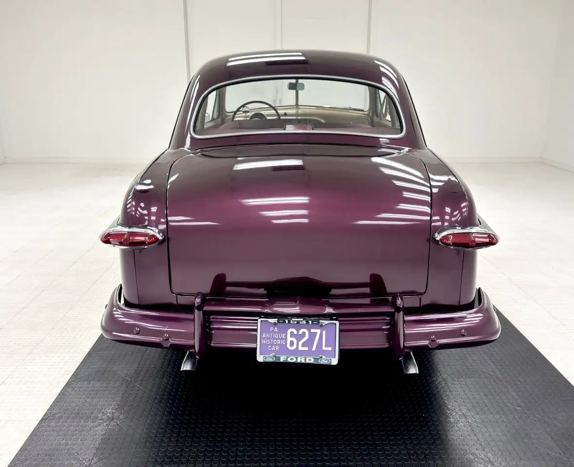 Ford Deluxe Tudor Sedan, foto 4