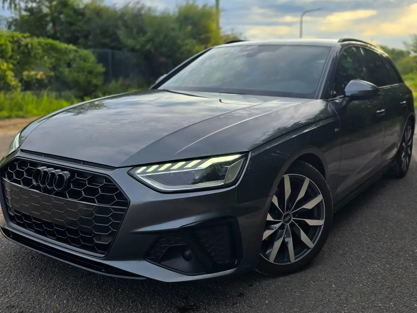 AUDI A4