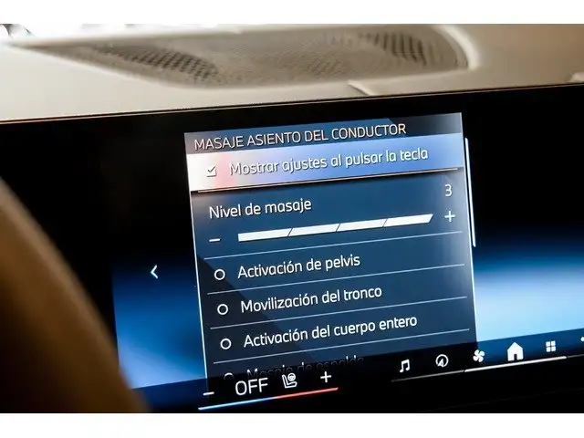 BMW X7 view 21