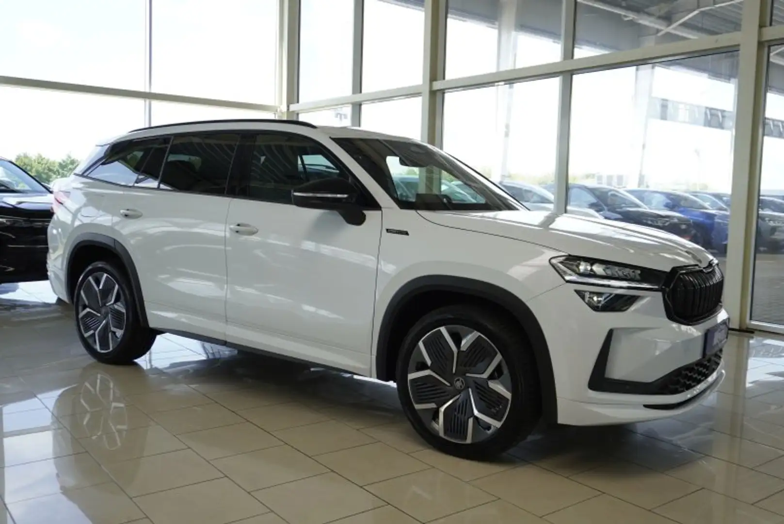 Skoda Kodiaq Sportline 2,0TDI DSG 4x4 aAHK/Matrix/Navi/ACC/el.K Weiß - 1