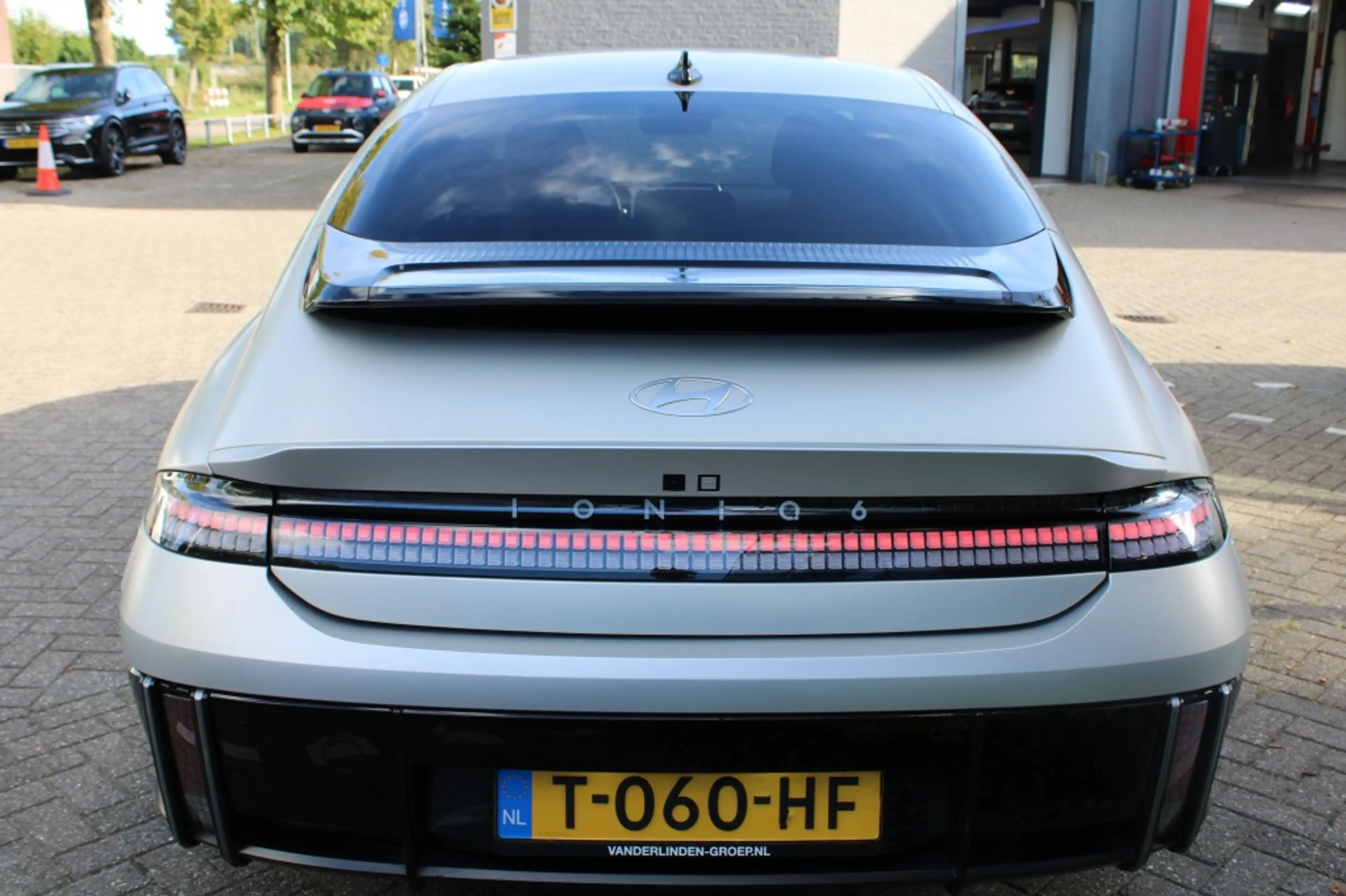 Hyundai IONIQ 6 Connect 77.4 kWh SOH 100% "RIJKLAARPRIJS" — photo 4