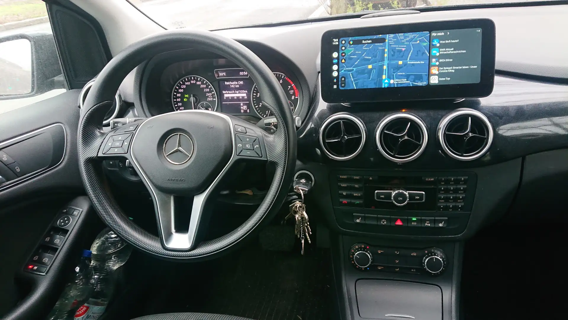 Mercedes-Benz B 200 NGD B -Klasse +Aut+Navi+SHZ+PDC+AHK+Temp Zwart - 1