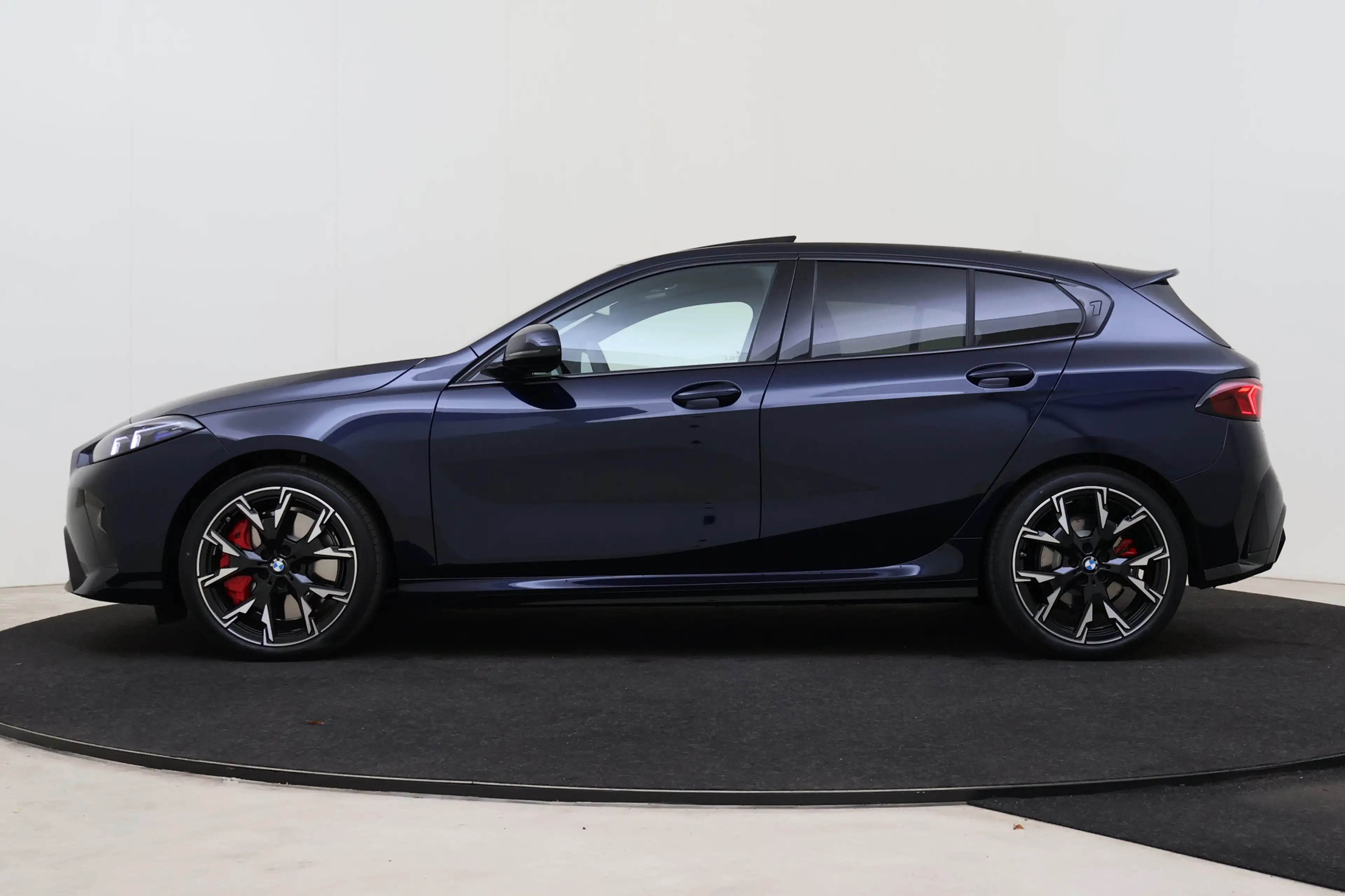 BMW 120 1 Serie M Sport Automaat / Trekhaak / Panoramadak — photo 14