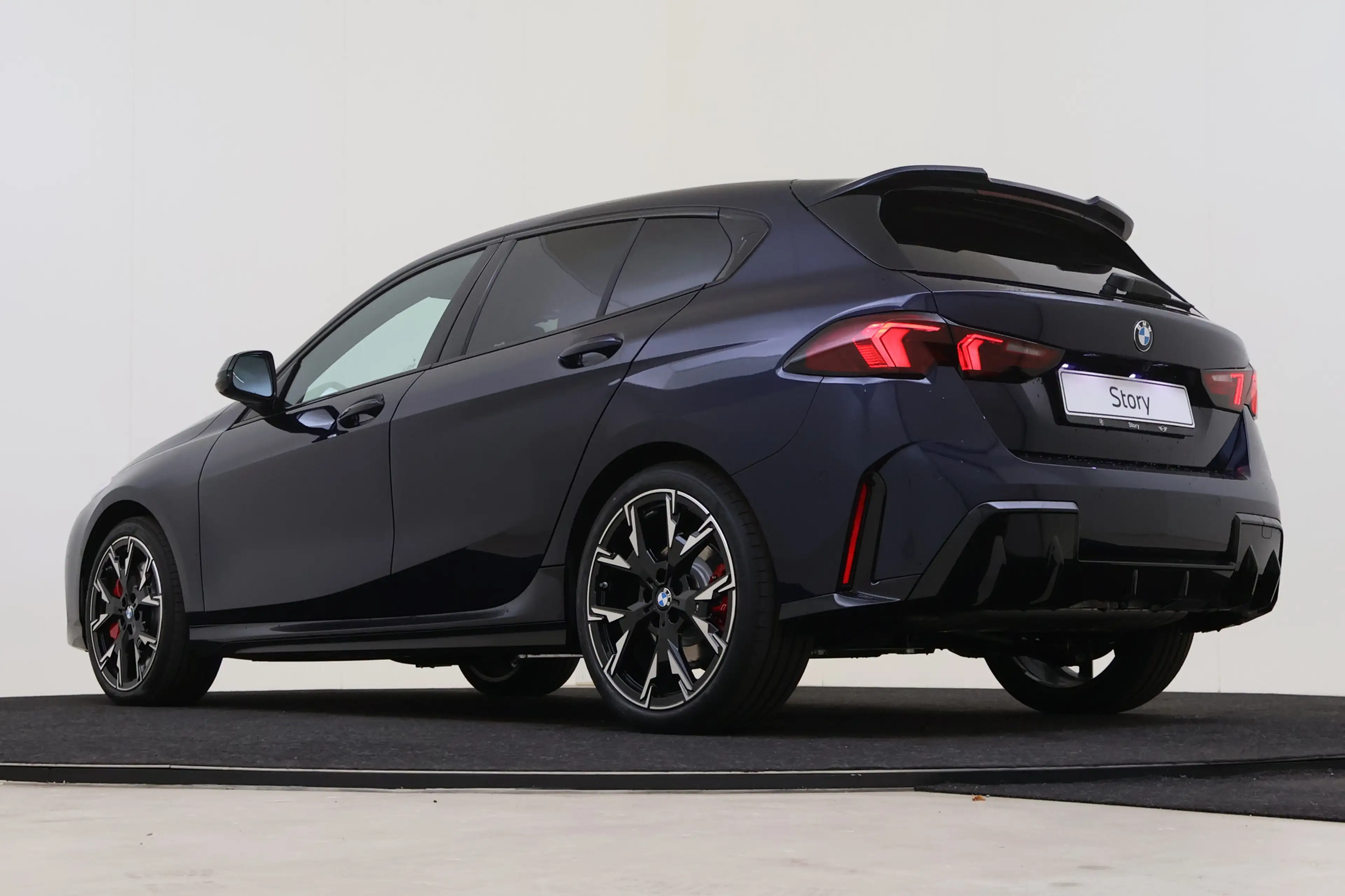 BMW 120 1 Serie M Sport Automaat / Trekhaak / Panoramadak — photo 11