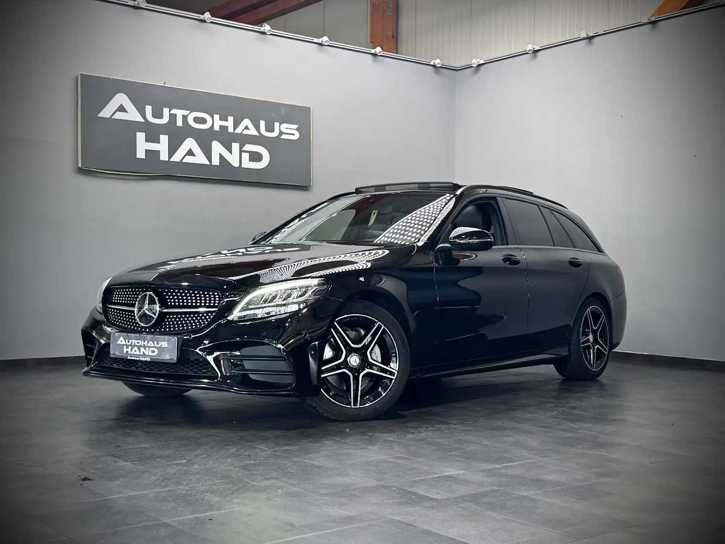 Mercedes-Benz C 180 C180*T*AMG-LINE*PANO*AMBIENTE*iLS*8-FACH* Negro - 1