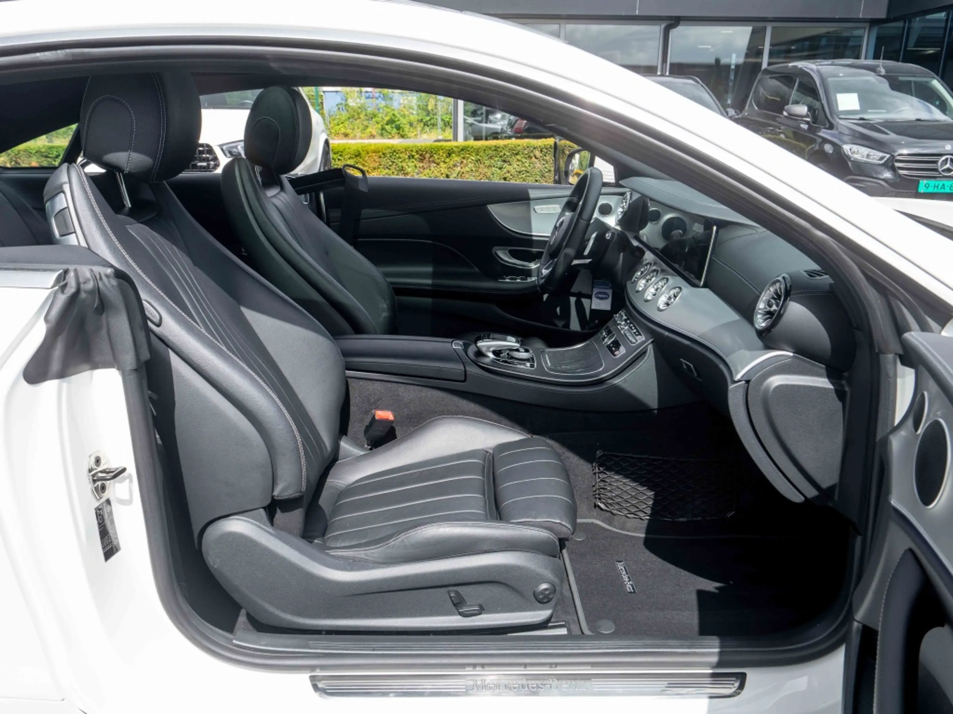 Mercedes-Benz E 200 Coupé E AMG Line | Pano | Leer | Widescreen | 20 I — photo 9