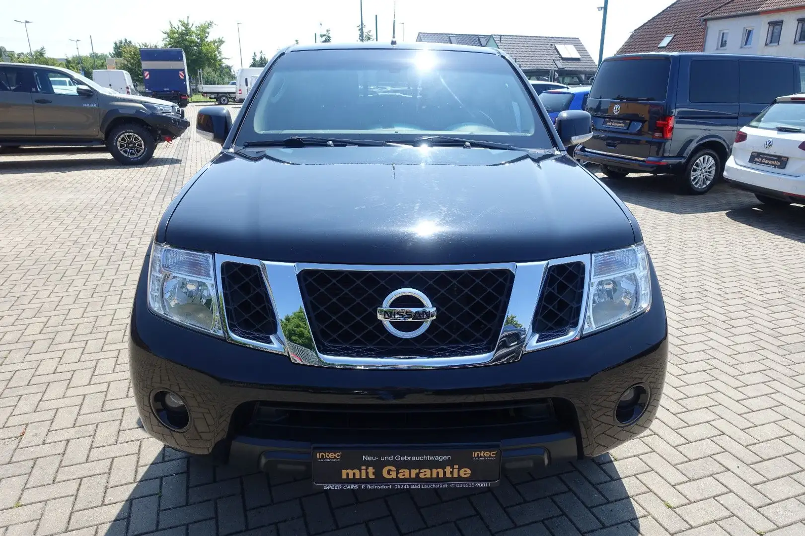 Nissan Navara Pickup King Cab SE 4X4*Klima*Sperre*1.Hd* Schwarz - 2