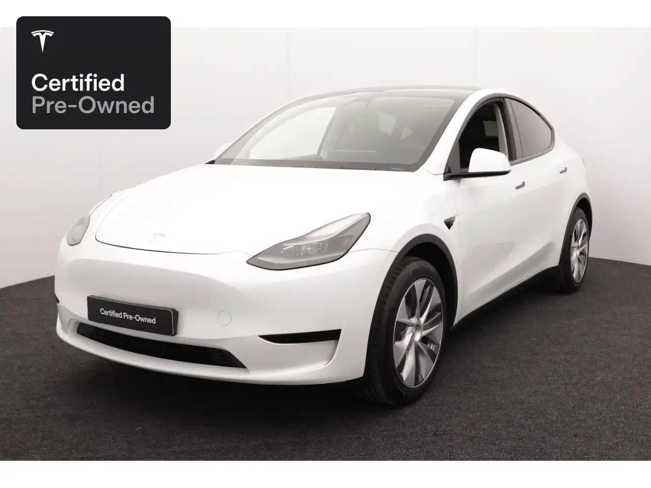 2024 Tesla Model Y Rear-Wheel Drive “Certified Pre-Owned”, photograph 2