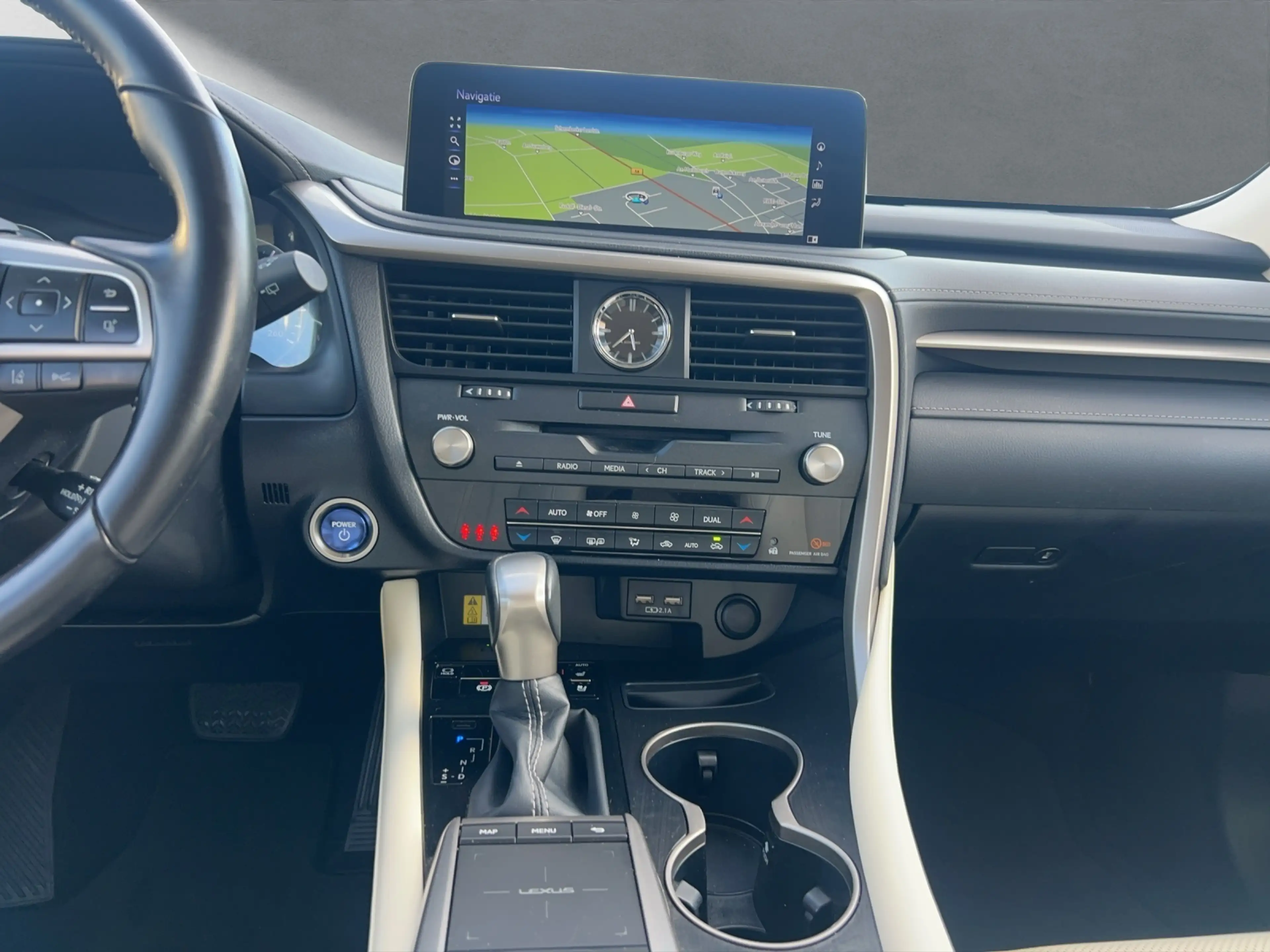Lexus RX 450h 450h AWD* Head up*Sitzbelüftung* — photo 14