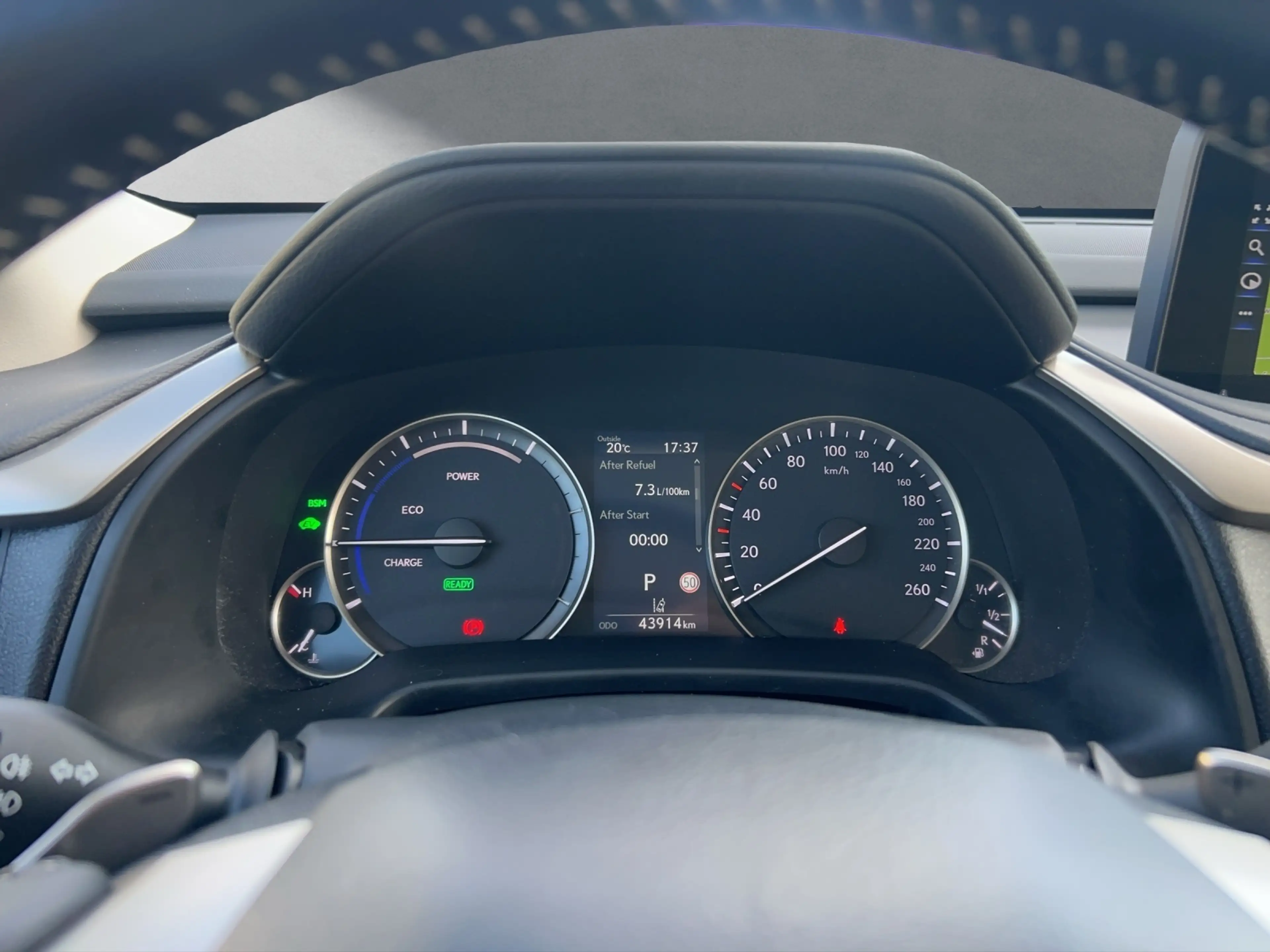Lexus RX 450h 450h AWD* Head up*Sitzbelüftung* — photo 11