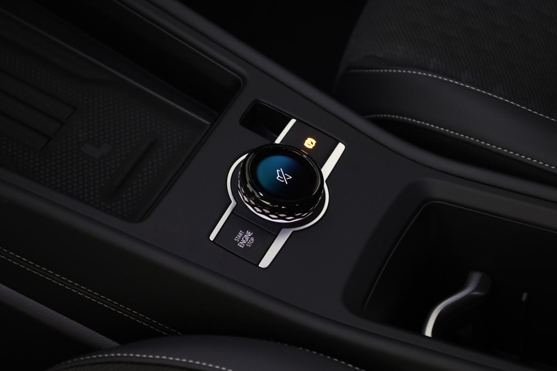 Volkswagen T-Roc 1.5 eTSI DSG R-Line LED App ACC Kam 18 AHK — photo 13