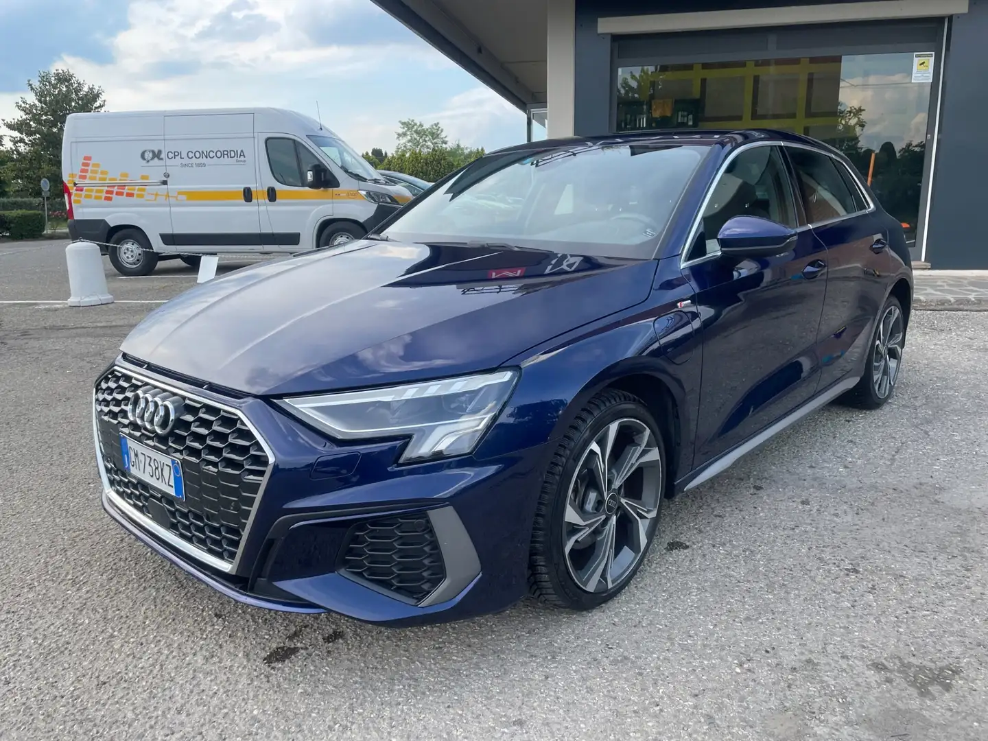 Audi A3 SPB 40 TFSI e S tronic S LINE Plug-In PREZZO REALE Blu/Azzurro - 2