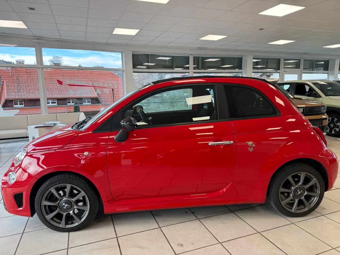 Abarth 595C Red - 2