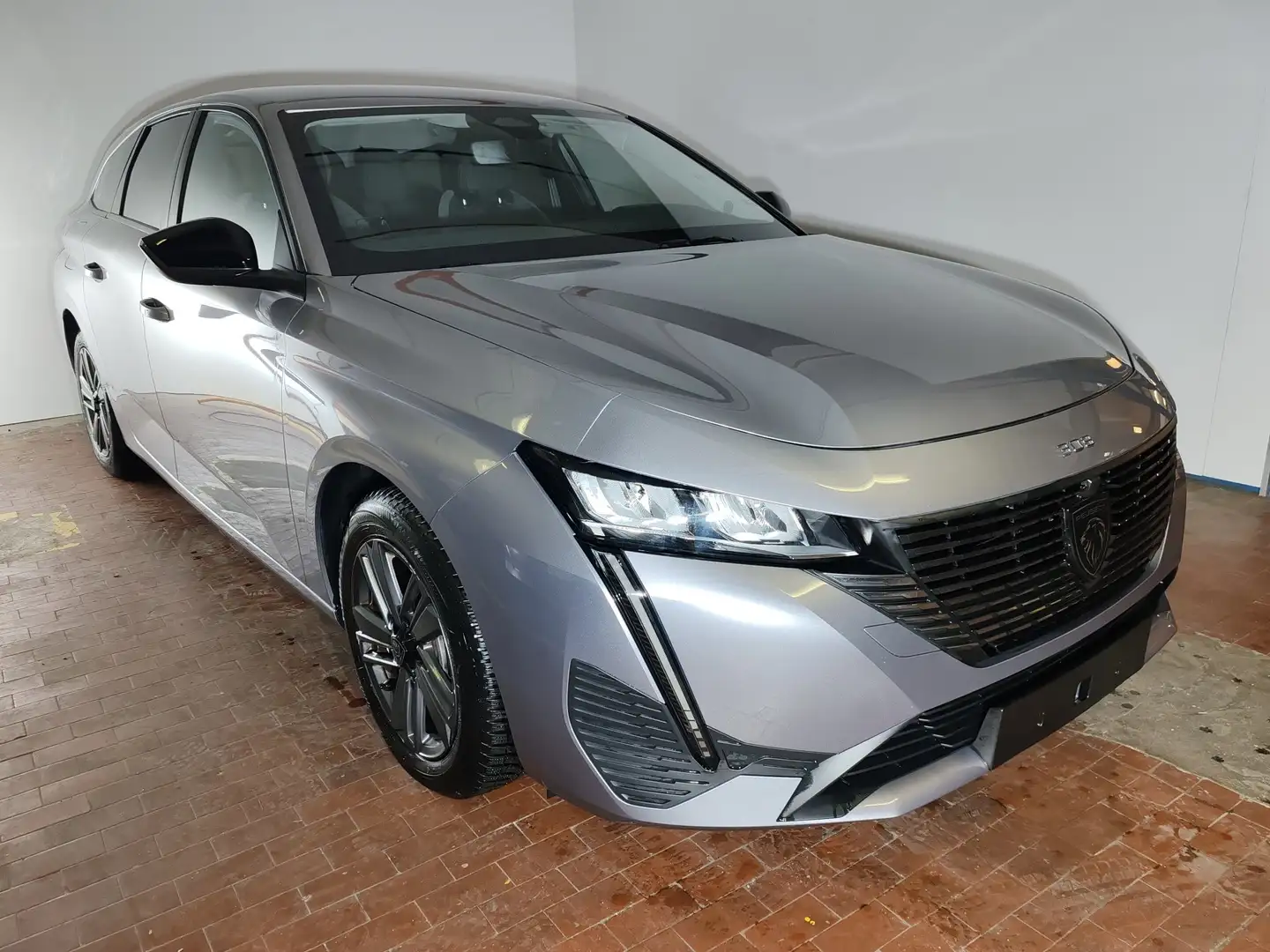 Peugeot 308 Sw 1.2 130cv Allure + Navi + Telecamera Grigio - 1