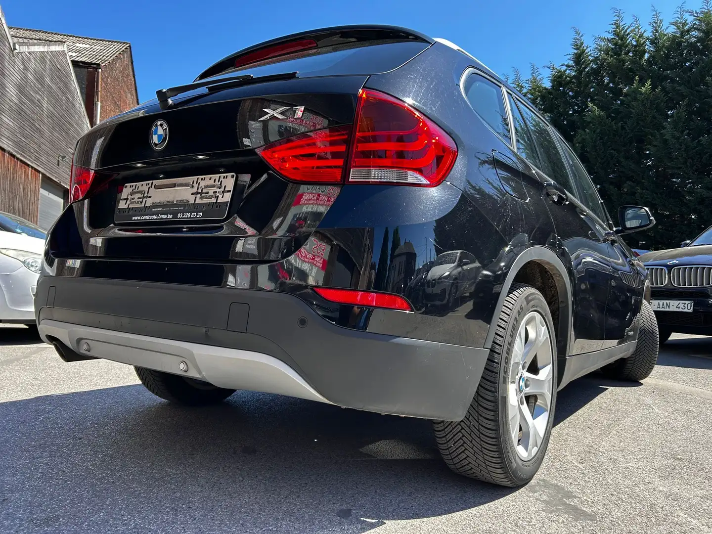 BMW X1 2.0 d 1 er Main Panoramique Carnet Cuir Gar 1An Zwart - 2