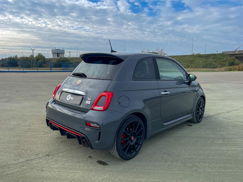 Abarth 695 XSR Yamaha Limited Edition 694/695
