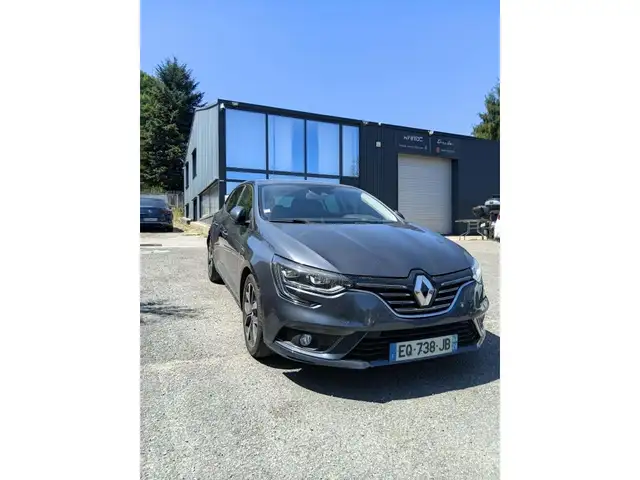 Renault Megane view 2
