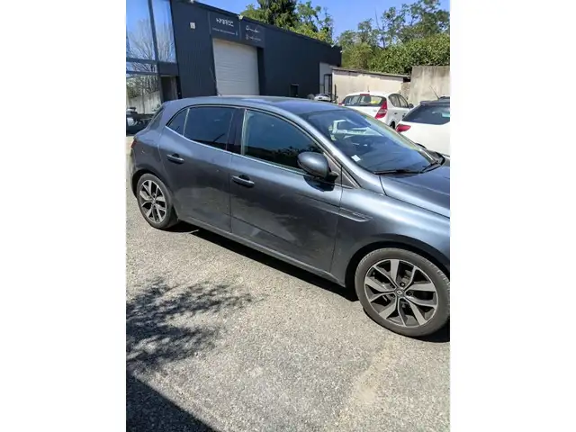 Renault Megane view 10