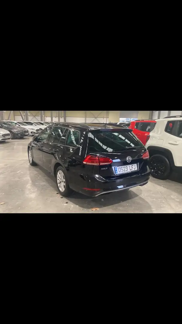 Volkswagen Golf Variant 1.6TDI Business and Navi Edition - 2
