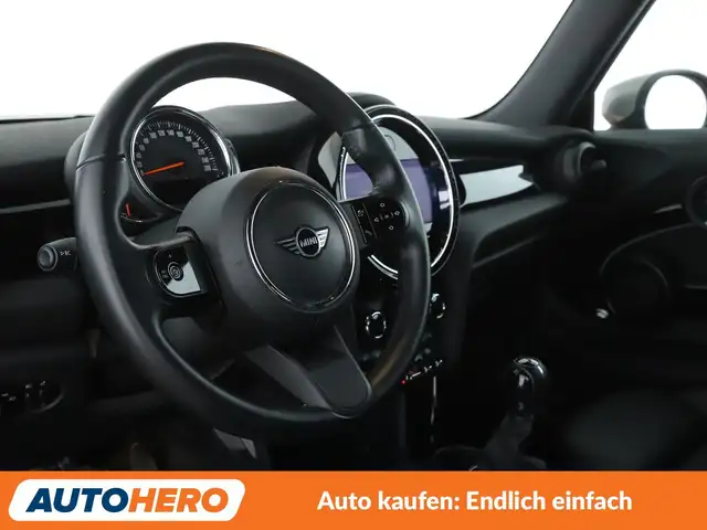 Mini Cooper Cooper view 11