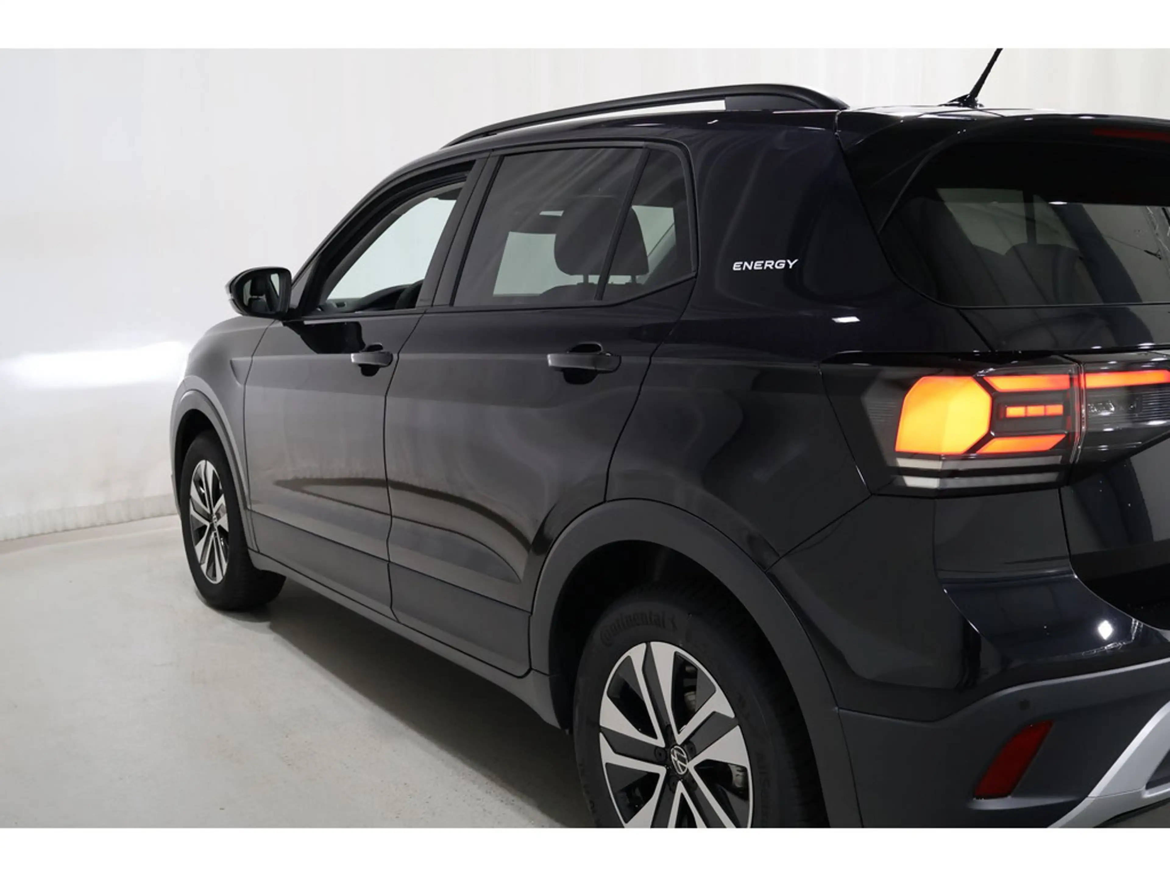 Volkswagen T-Cross Life 1.0 l TSI 85 kW 116 PS 7- Rear View/Digital Cockpit Pro — photo 14