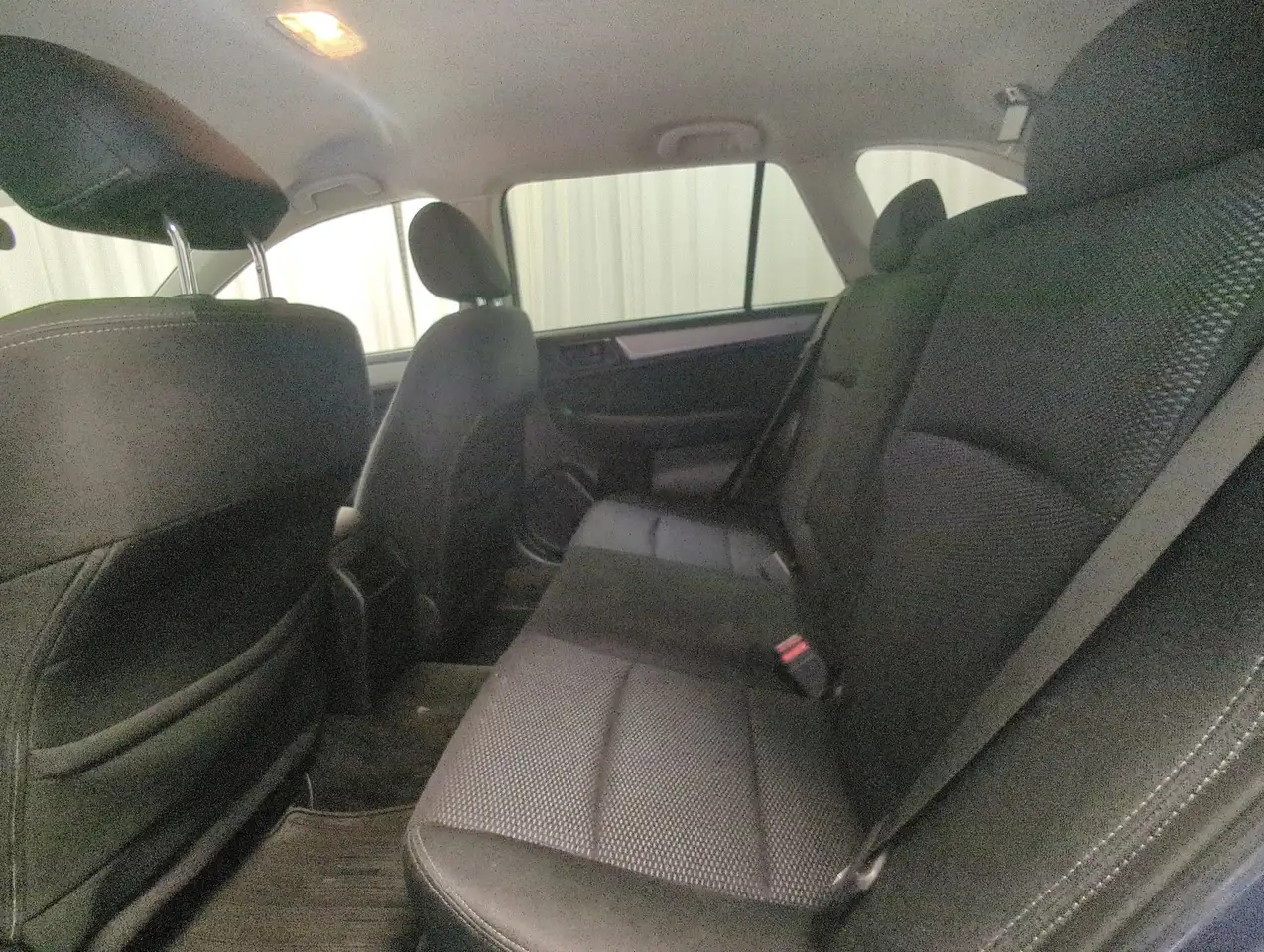 Subaru OUTBACK photo Subaru OUTBACK