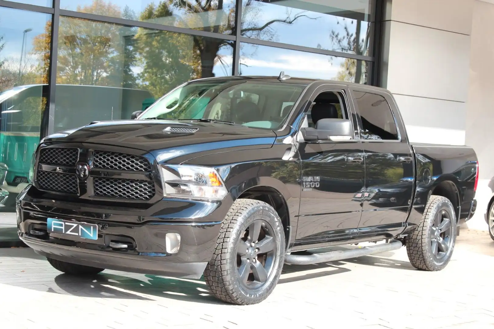 Dodge RAM 1500 Crew Cab 4x4 SLT 5.7 V8 mit Gasanlage Negro - 2