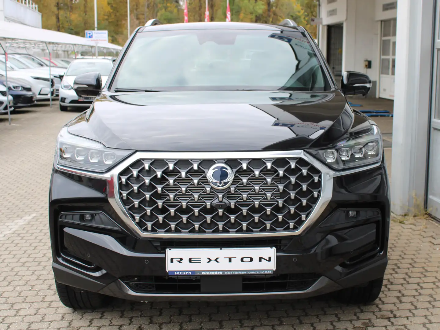 KGM Rexton 2,2d Lux (5-Seat) 8AT AWD Schwarz - 2