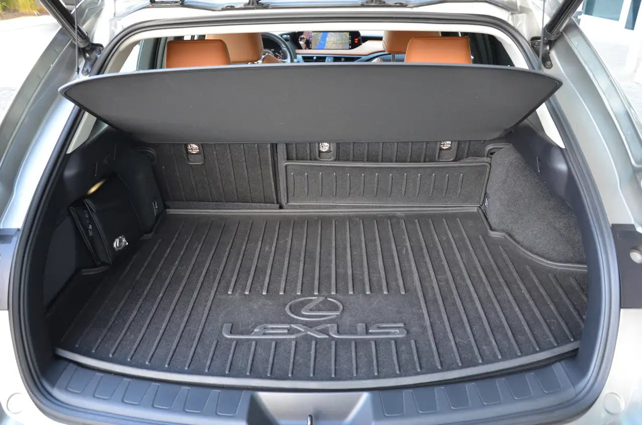 Lexus UX fotografie Lexus UX