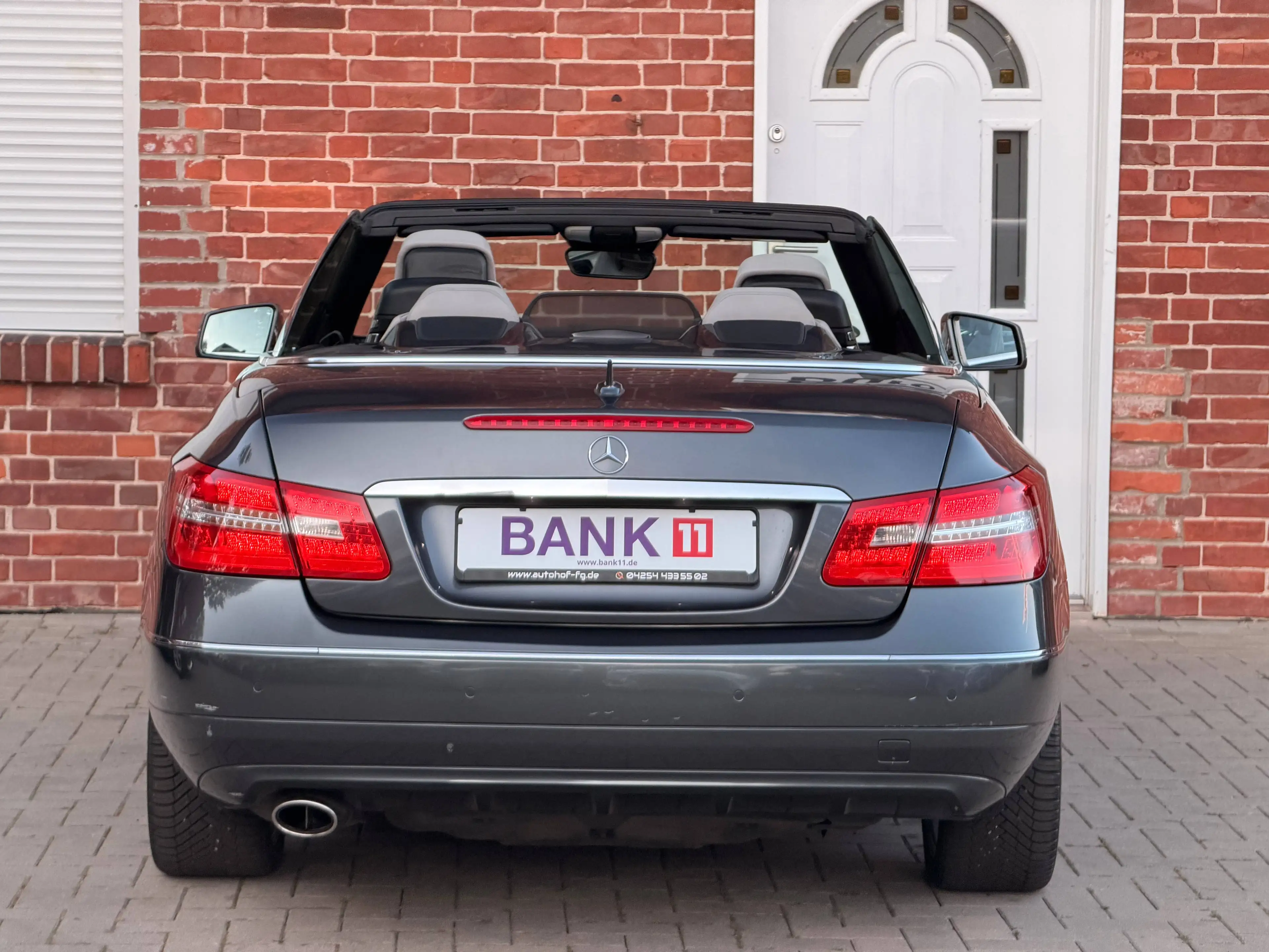 Mercedes-Benz E 250 Cabrio CDI BlueEfficiency*NAVI/AIRSCARF/AC — photo 9