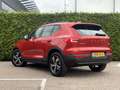 Volvo XC40 B4 Plus Dark Pilot Assist | Trekhaak | H&K Audio | Rood - thumbnail 2