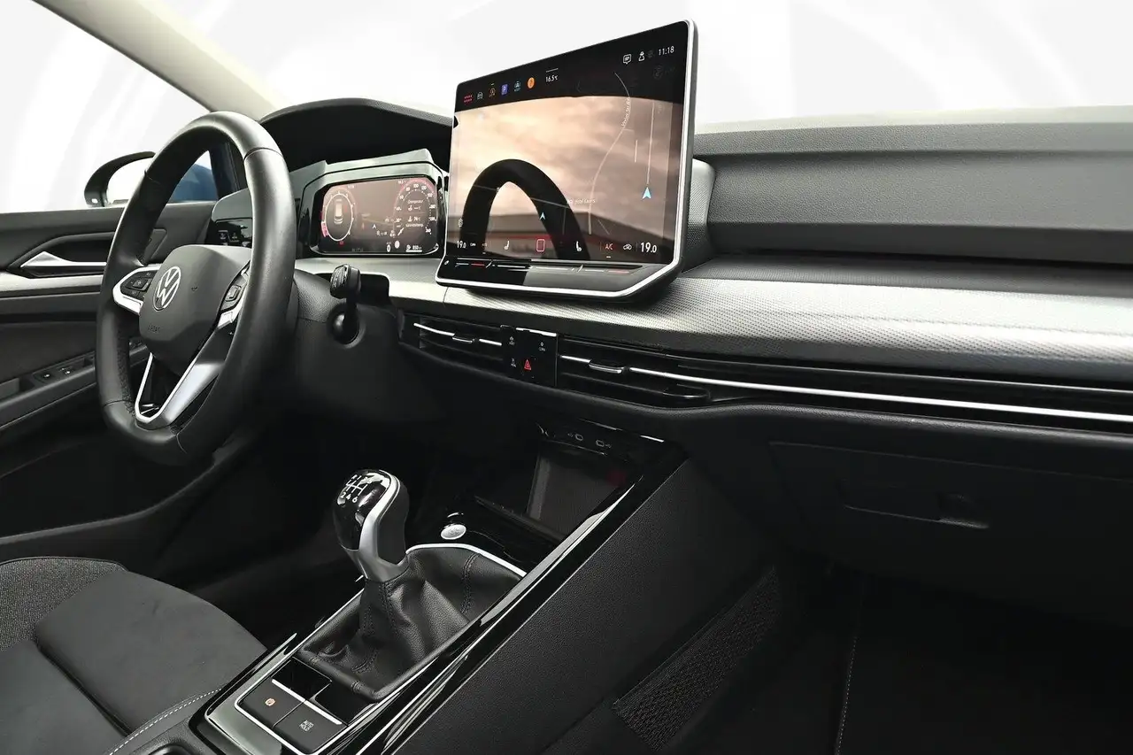 Volkswagen Golf VIII 1.5 TSI Style 11