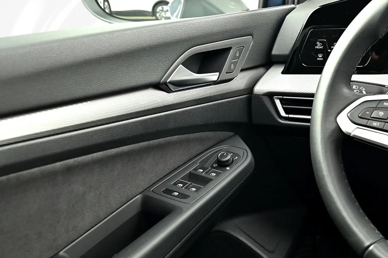 Volkswagen Golf VIII 1.5 TSI Style 16
