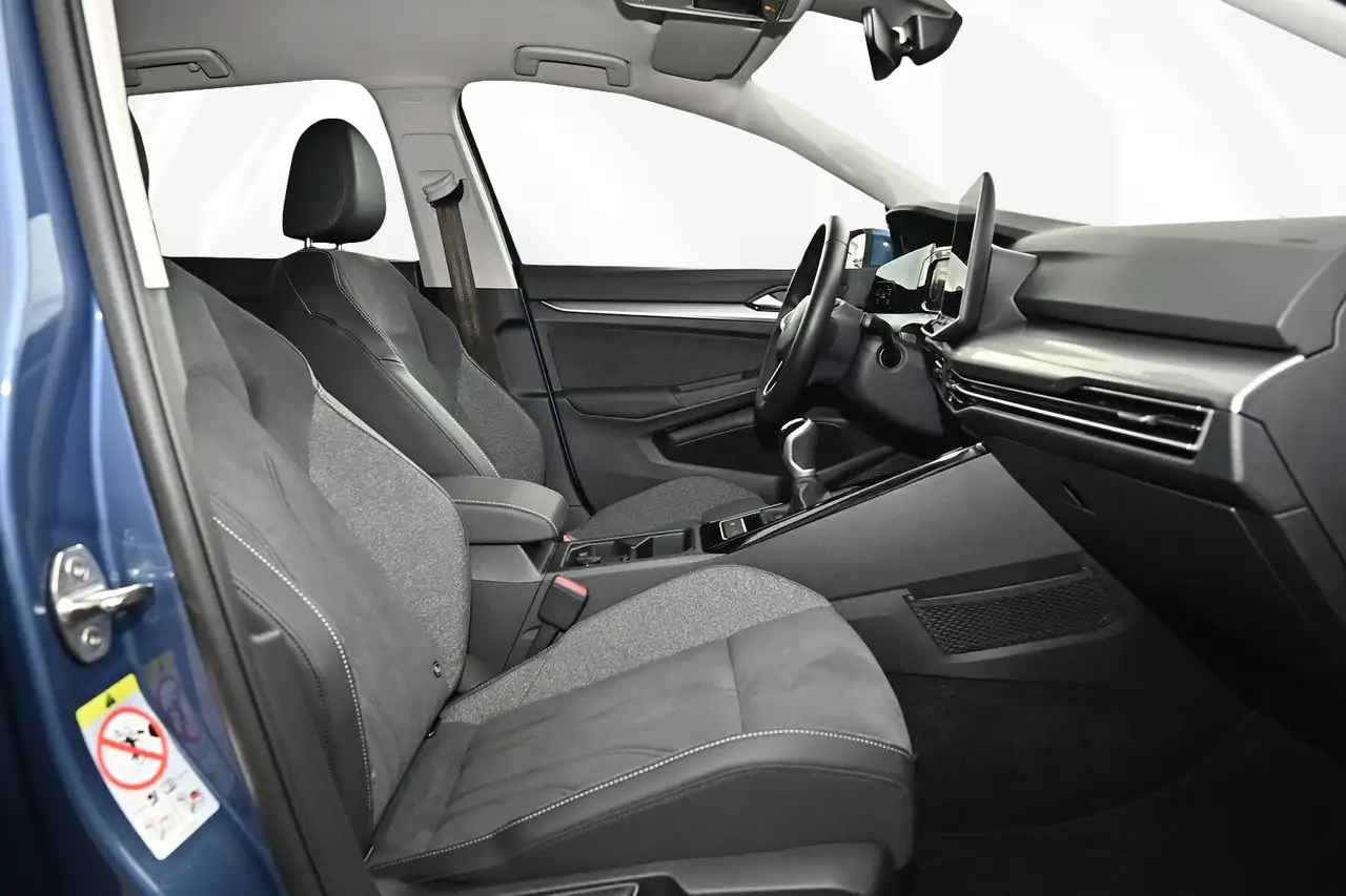 Volkswagen Golf VIII 1.5 TSI Style 6