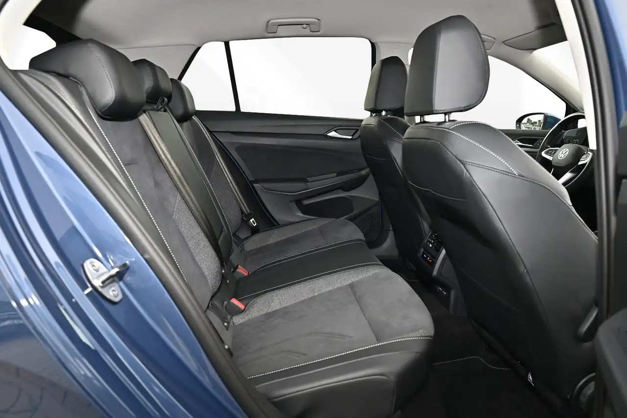 Volkswagen Golf VIII 1.5 TSI Style 7