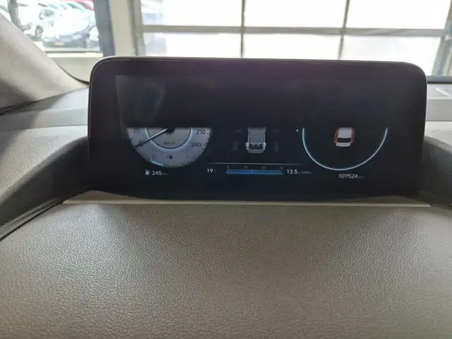 Hyundai Staria view 7