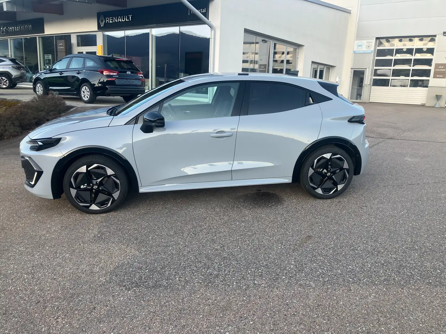 Renault Clio Clio Techno TCe 115 Grau - 1