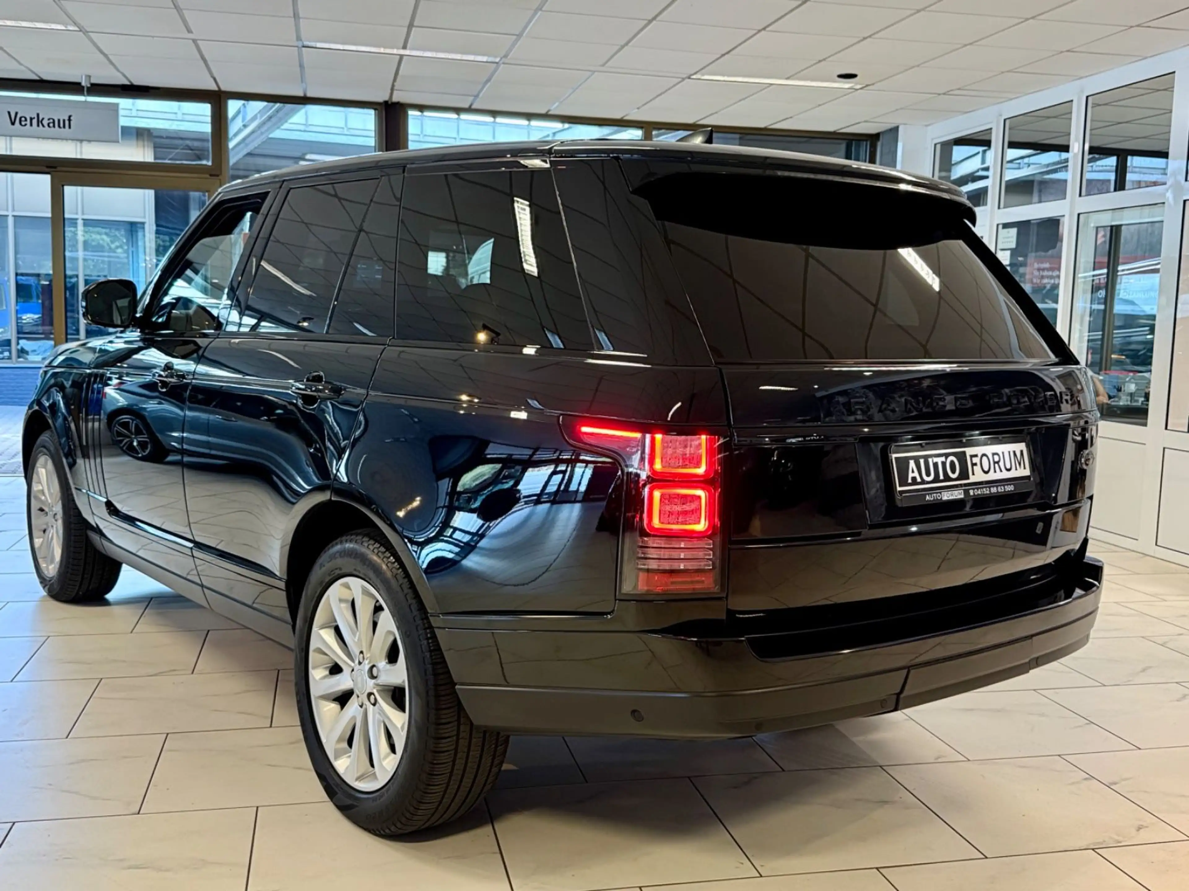 Land Rover Range Rover 3.0 D 3xTV 360CAM HEAD-UP MEMORY LED — photo 6