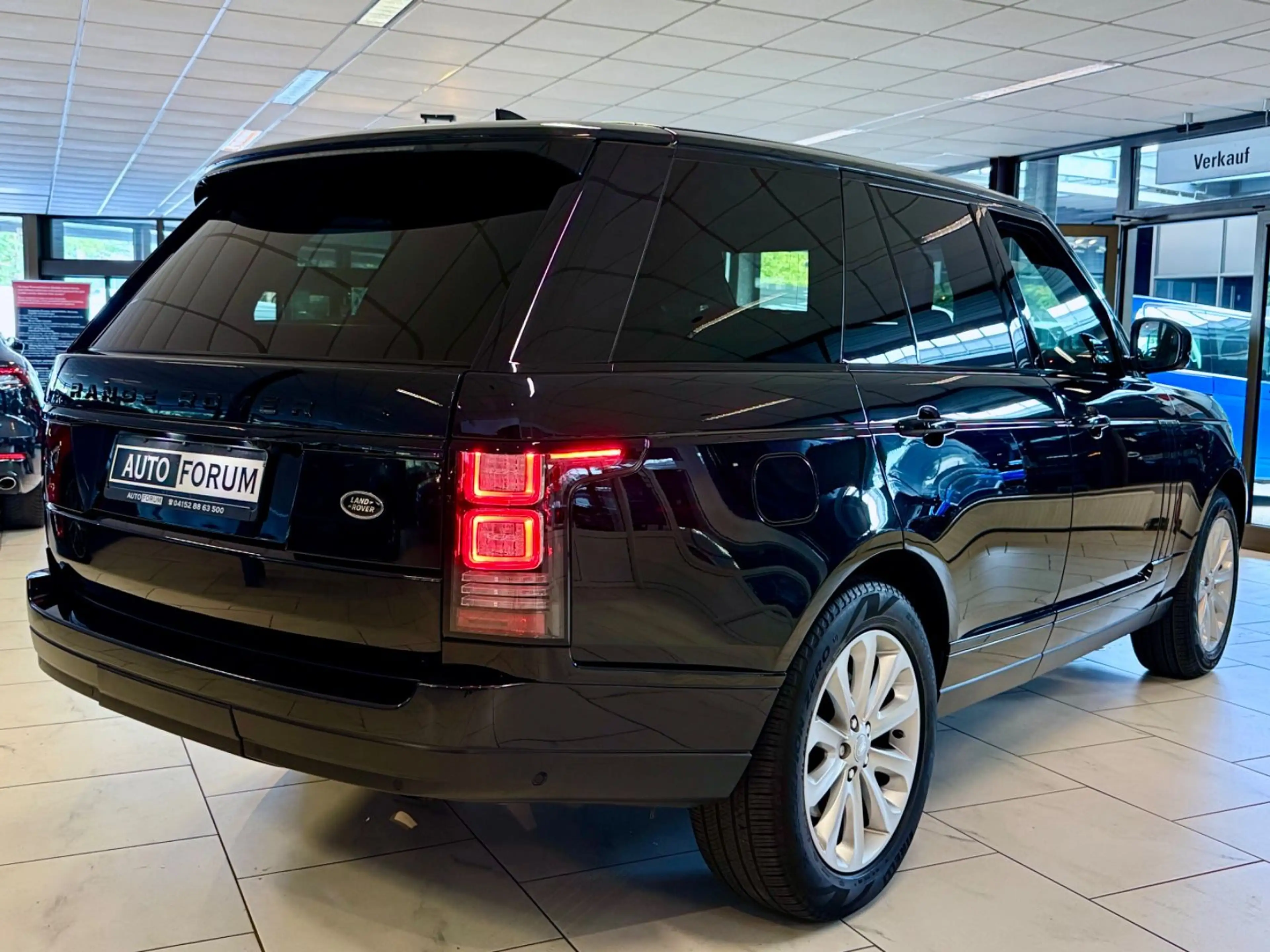 Land Rover Range Rover 3.0 D 3xTV 360CAM HEAD-UP MEMORY LED — photo 11