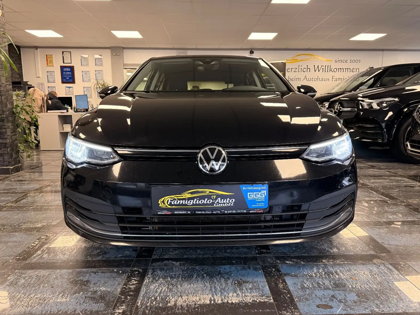 Volkswagen Golf VIII Lim. Active/LED/Navi/Ambiente/Kamera/ Schwarz - 2