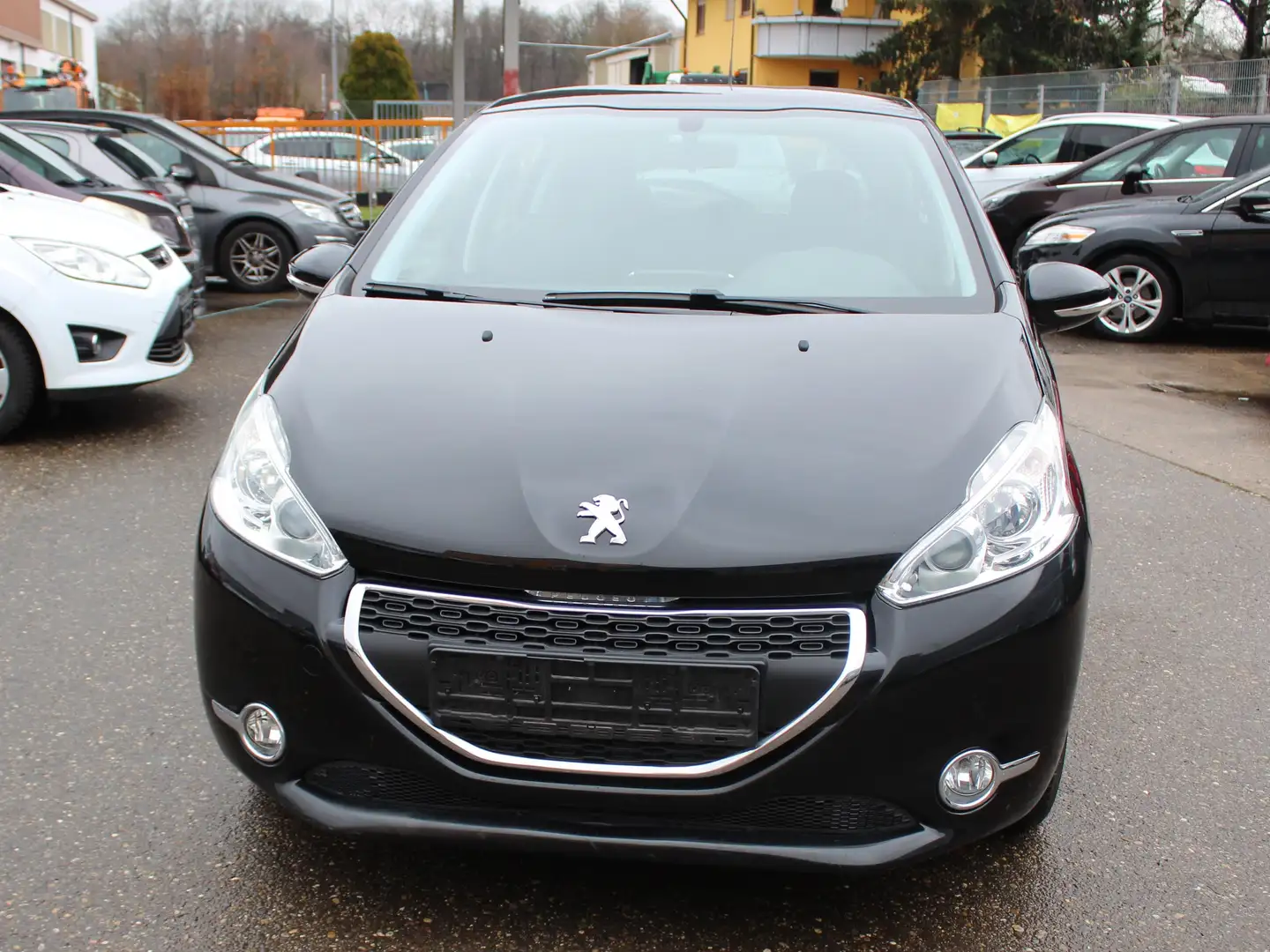 Peugeot 208 1.2 Active,Klima usw.TÜV Neu! Schwarz - 1