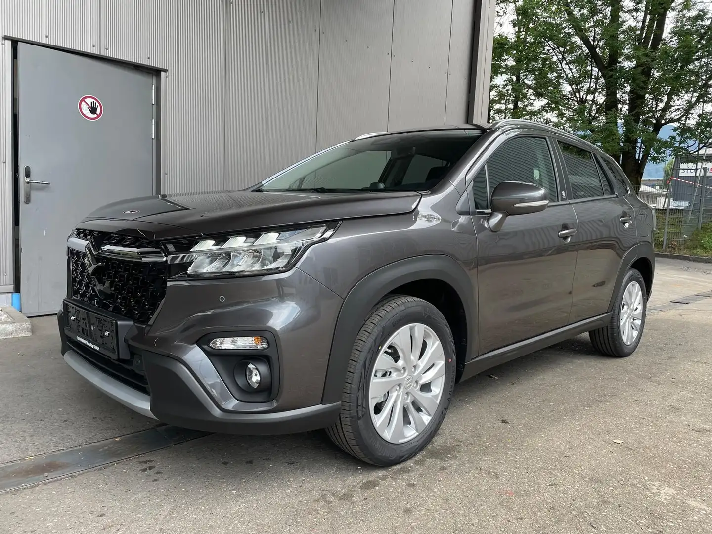 Suzuki S-Cross 1,4 Hybrid ALLGRIP shine Grau - 1