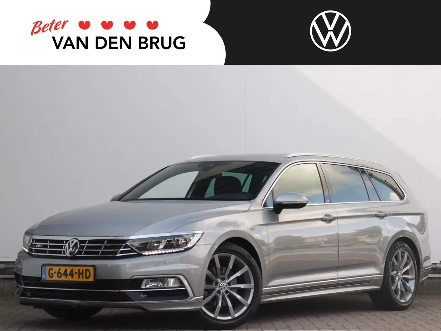 Volkswagen Passat Variant 1.5 TSI Highline Business R | Leder | Wegklapbare Gris - 1