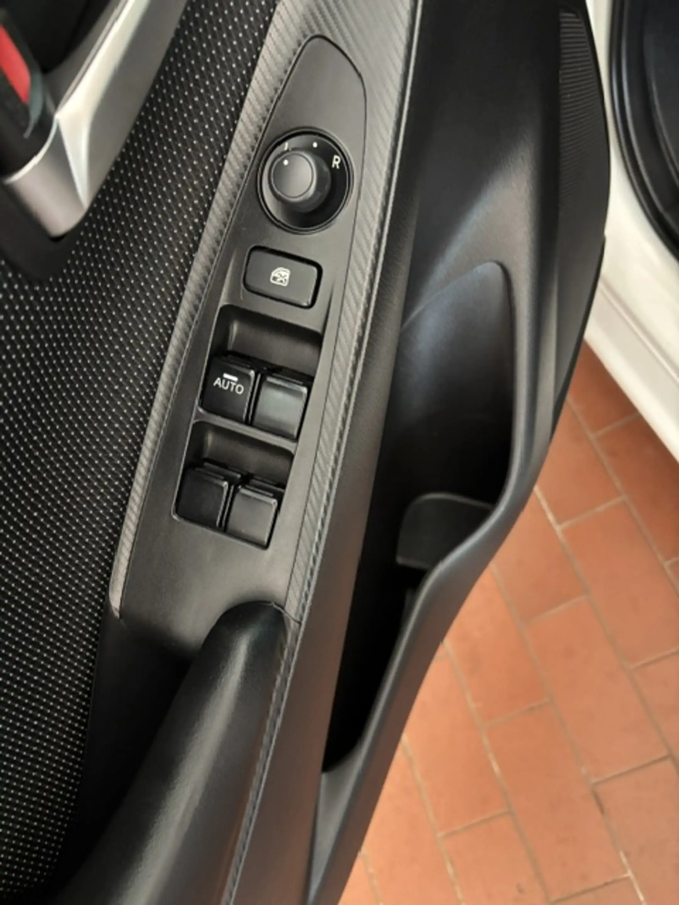 Mazda 2 Homura — photo 13