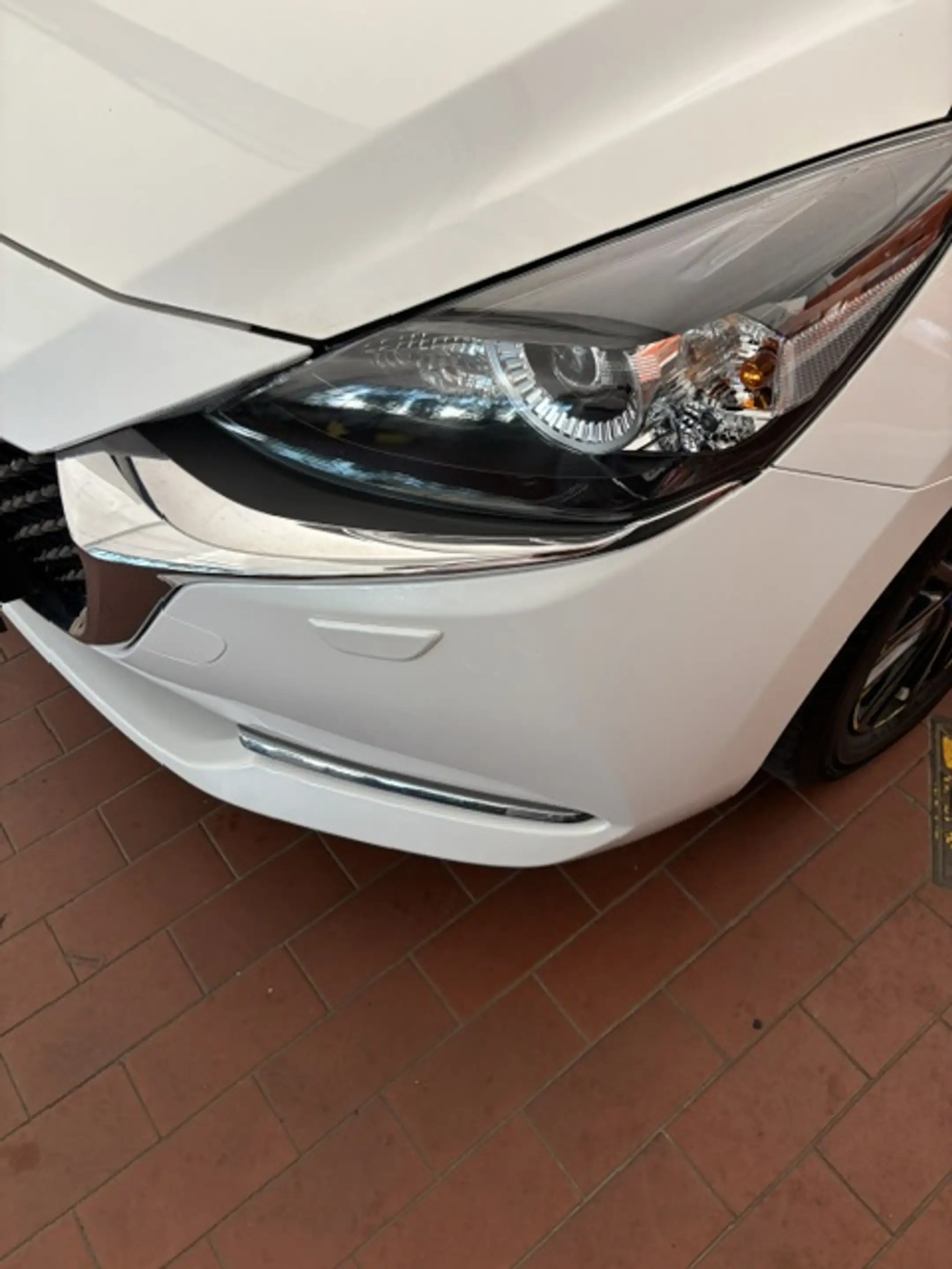 Mazda 2 Homura — photo 15