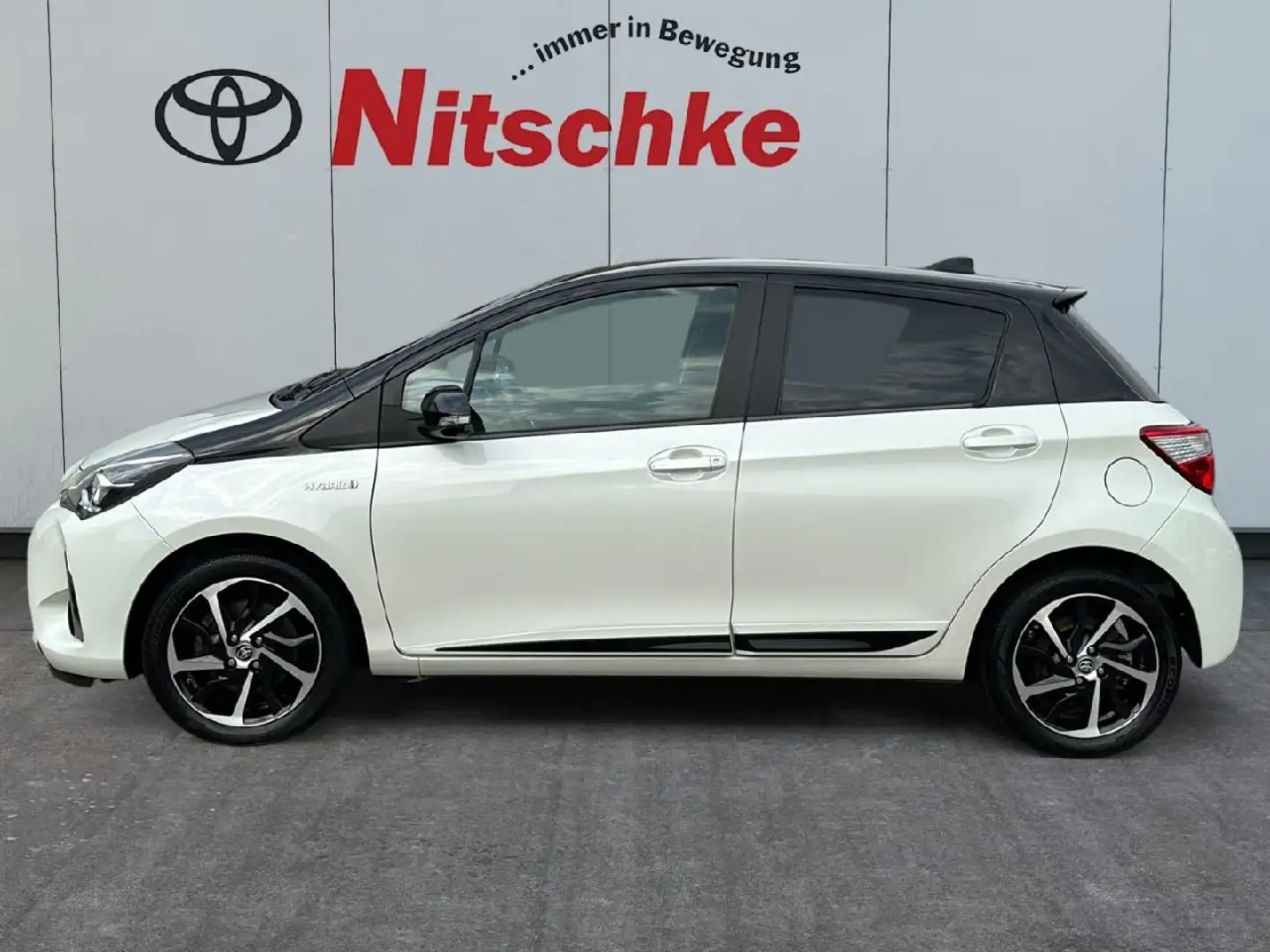 Toyota Yaris 1.5 Hybrid Style Selection - 2