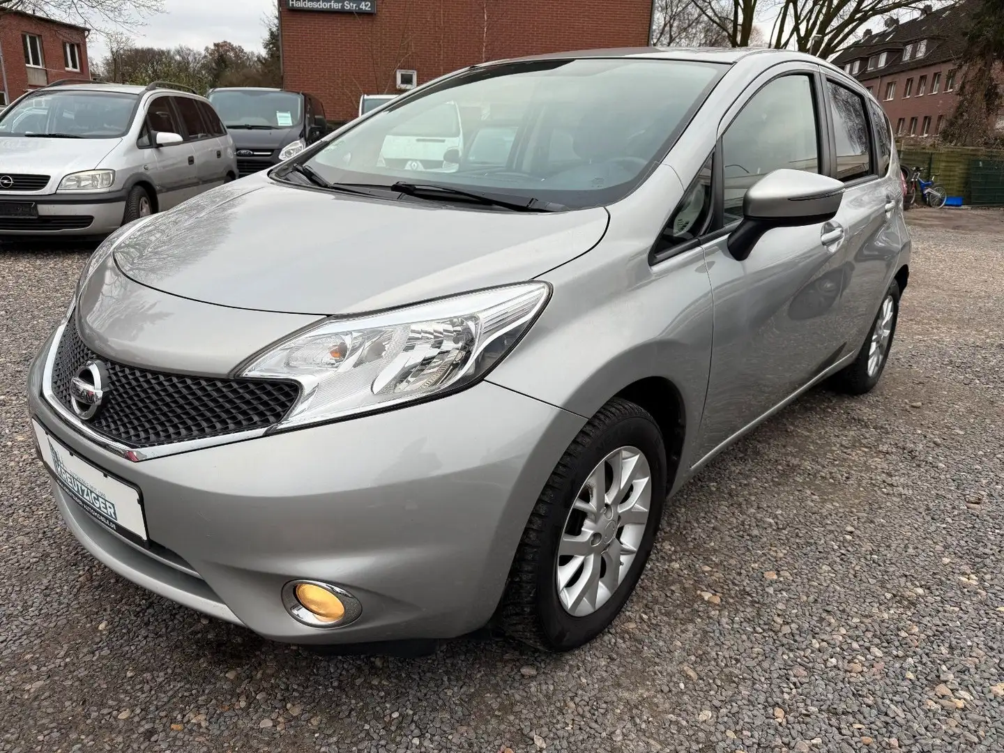 Nissan Note 1.5 DCi Grau - 1