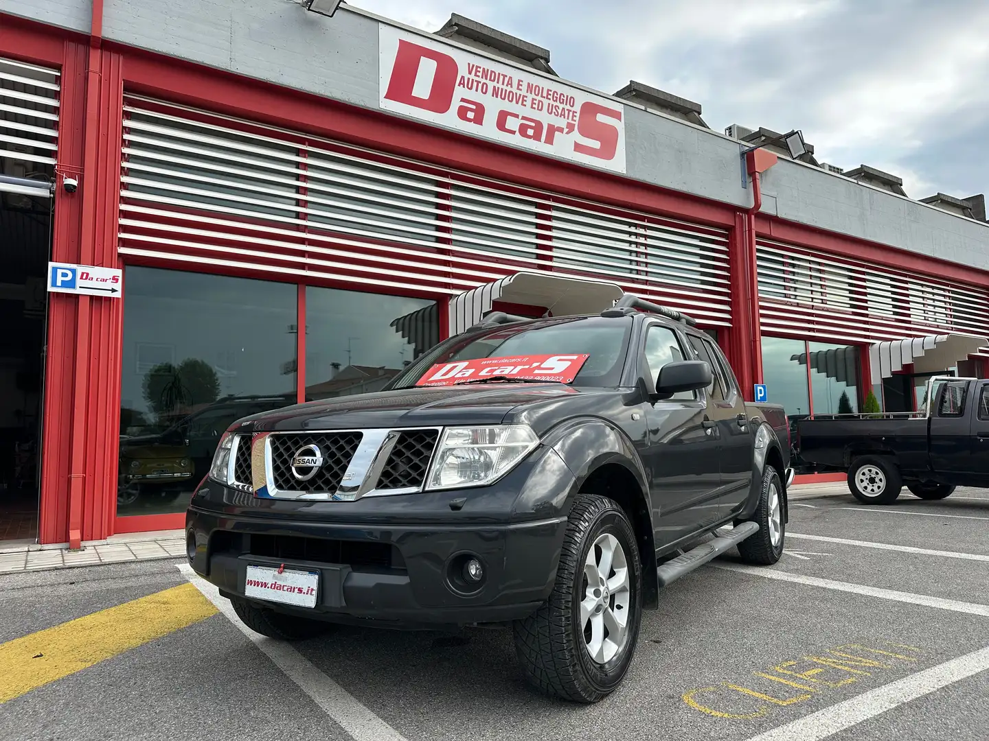 Nissan Navara d.cab 2.5 dci SE 174cv, OTTIME CONDIZIONI! Gris - 1