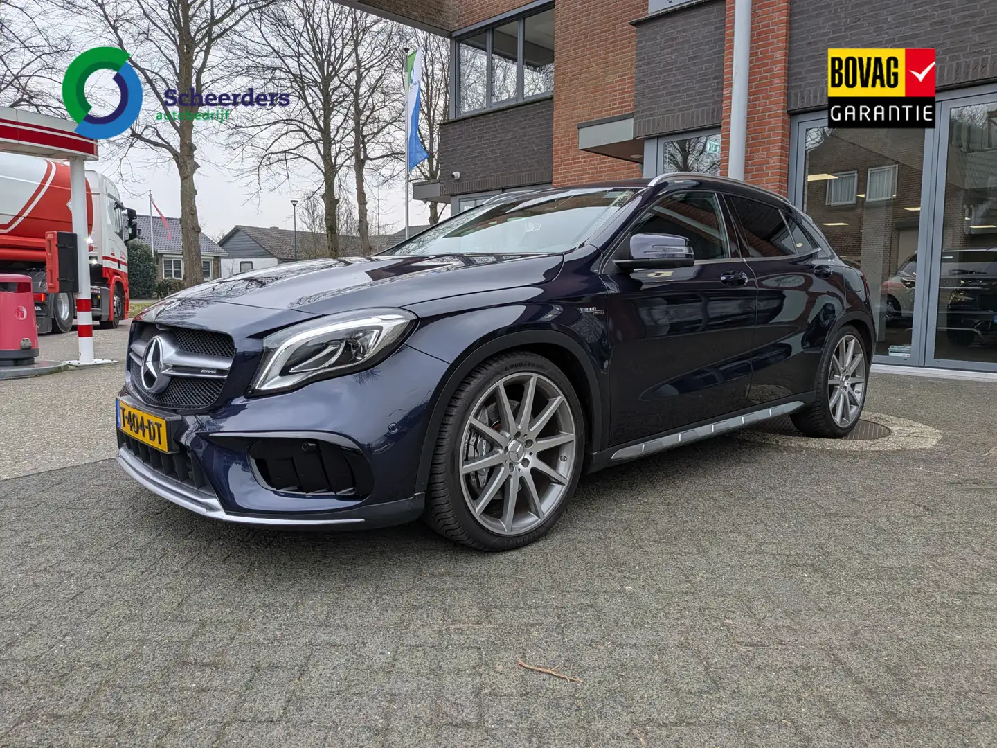 Mercedes-Benz GLA 45 AMG 4MATIC Premium,360 camera,Leder. Modrá - 1