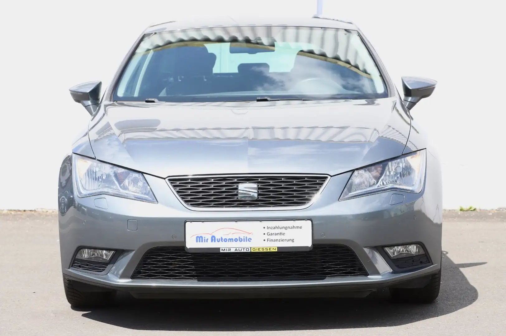 SEAT Leon 2.0 TDI Style Limo. NAVI PDC Tempomat Grau - 2